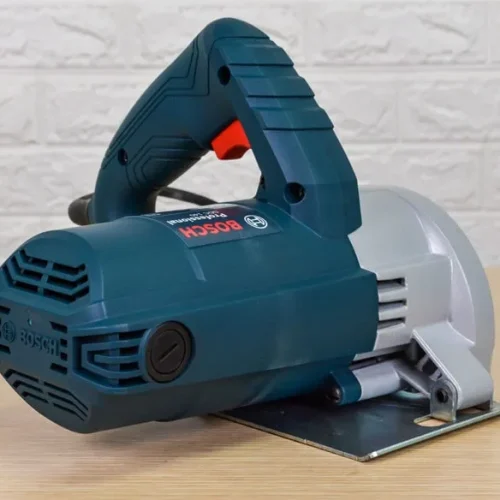 Mặt bên máy cắt gạch Bosch GDC 140