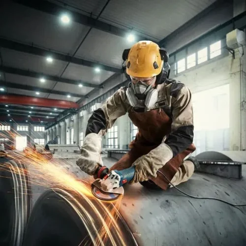 Máy mài góc Bosch GWS 12-125 S thi công mài bề mặt
