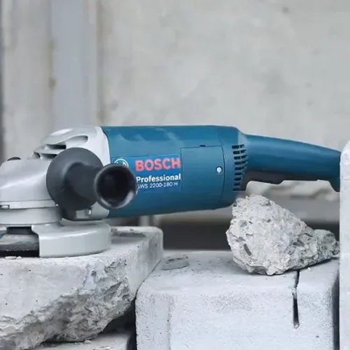 Sử dụng máy mài góc lớn Bosch GWS 2200 180 trên đá