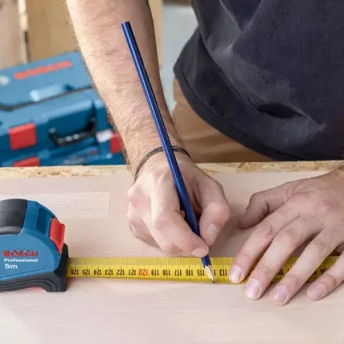 Thước cuộn Bosch 5m sử dụng đo bàn