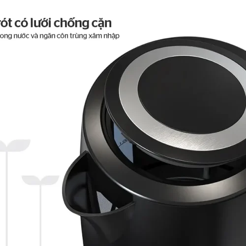 Ấm siêu tốc SUNHOUSE SHD1306 cận cảnh miệng rót có lưới chống cặn
