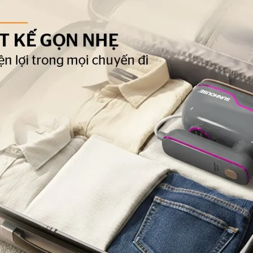 Bàn ủi hơi nước SUNHOUSE SHD2174G đặt trong vali cùng quần áo