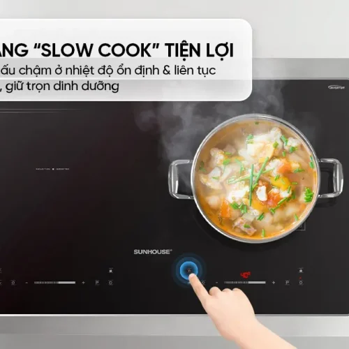 Bếp điện từ đôi SUNHOUSE SHB82122-MT nhìn từ trên với nồi đang nấu