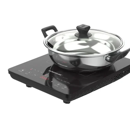 Bếp từ đơn SUNHOUSE SHD6805 2000W đang sử dụng với nồi inox
