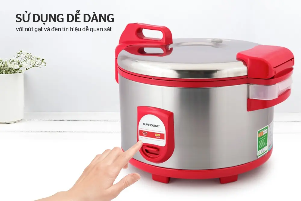 Nồi cơm điện SUNHOUSE SH866 5.6 lít với nút gạt và đèn báo dễ quan sát