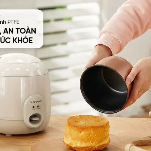 Lòng nồi chống dính PTFE của nồi cơm điện SUNHOUSE SHD8206W 0.4 lít