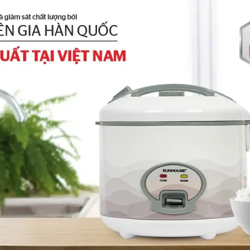 Nồi cơm điện SUNHOUSE SHD8602 sản xuất tại Việt Nam đặt trên bàn bếp
