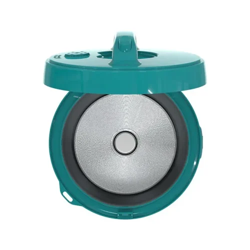Đáy nồi cơm điện SUNHOUSE SHD8610 với mâm nhiệt tròn và lớp vỏ màu xanh