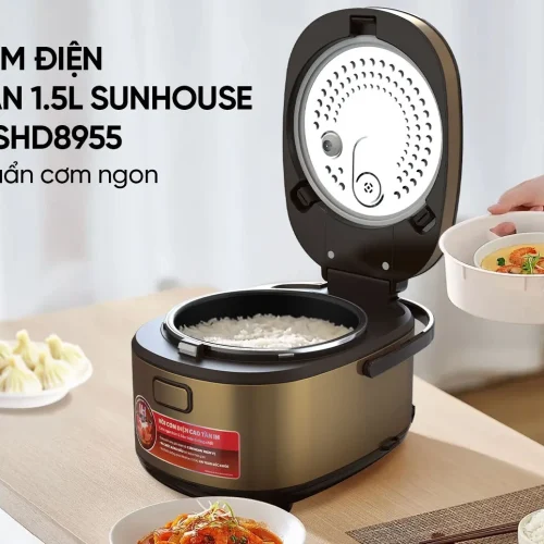Nồi cơm điện cao tần SUNHOUSE SHD8955 mở nắp với cơm và lòng nồi