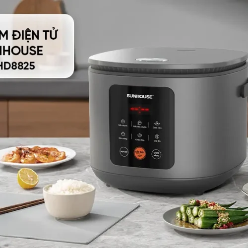 Nồi cơm điện tử SUNHOUSE SHD8825 1.5 lít màu xám đặt trên bàn bếp