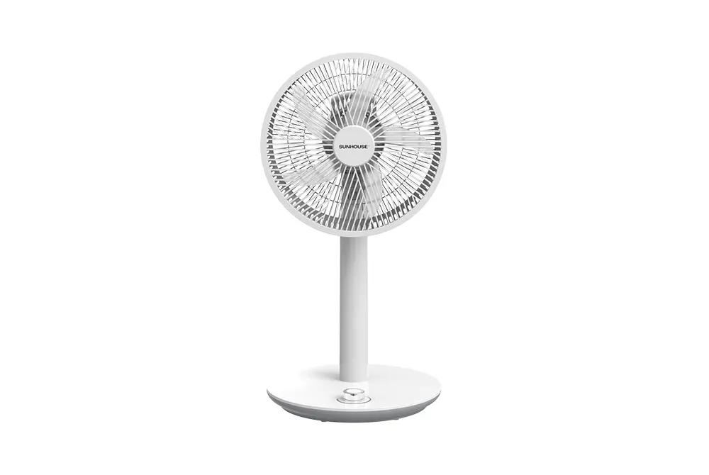 Quạt sạc SUNHOUSE SHD7221 15W nhìn chính diện với lồng quạt và đế