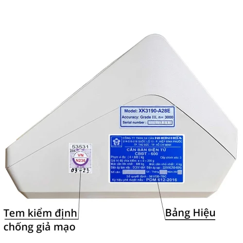 Cân bàn điện tử 600Kg Nhơn Hòa mặt dưới tem kiểm định và bảng hiệu