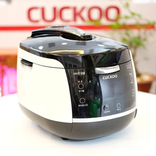 Nồi cơm điện Cuckoo CRP-HMF1070SB
