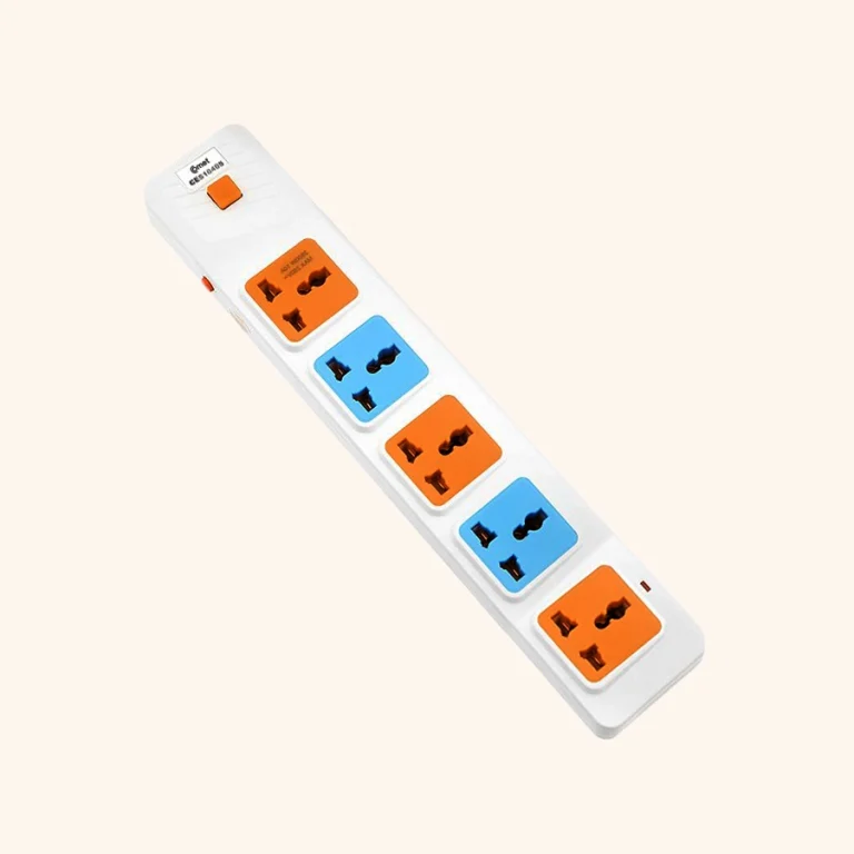 Ổ cắm điện Comet CES10503