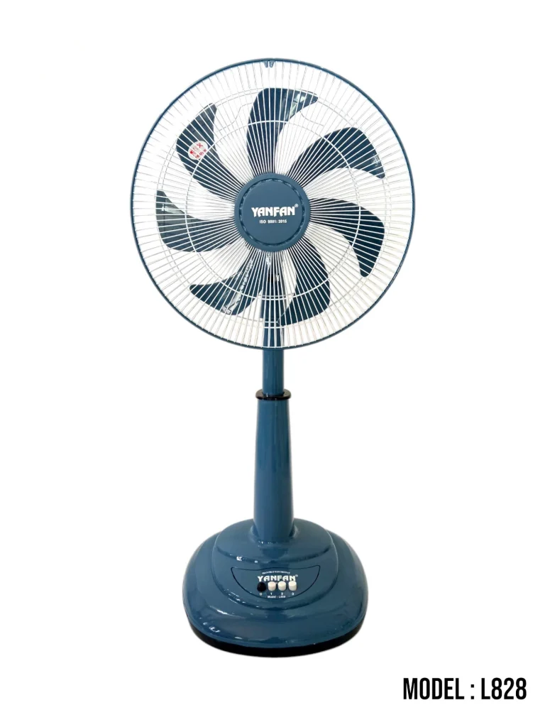 Quạt lỡ thân nhựa YanFan L828